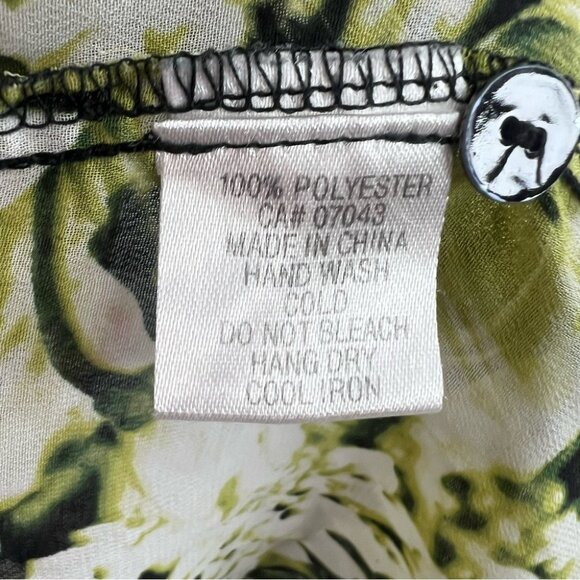 Quintessential blouse flowers Floral Green white black Top artsy button flowy - Picture 10 of 11